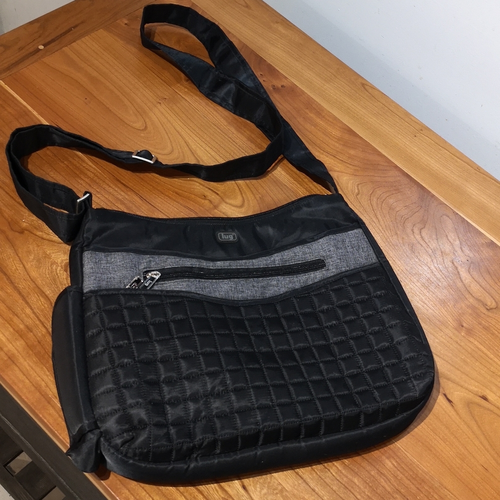 Lug crossbody bag